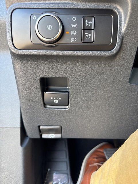 New 2025 Ford Bronco Outer Banks w/ Black Appearance Package image 14