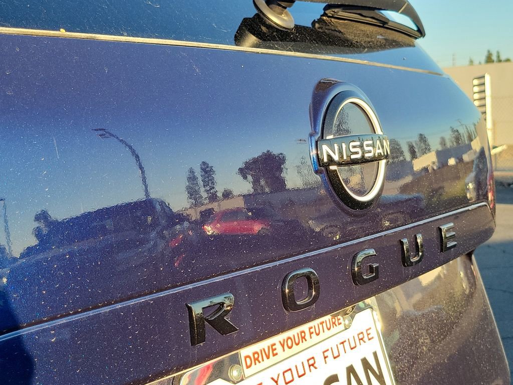 New 2026 Nissan Rogue SV image 18