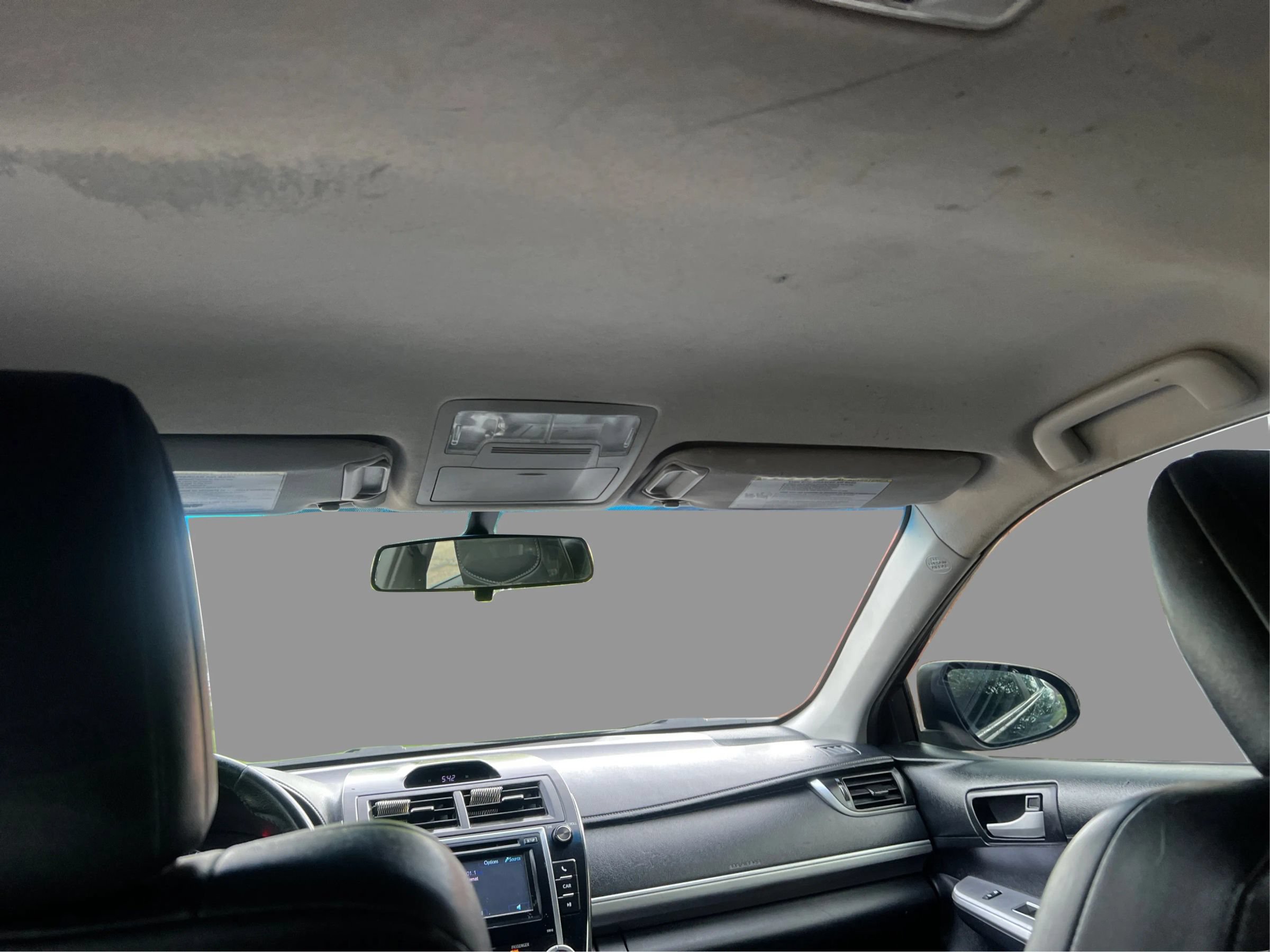 Used 2012 Toyota Camry SE FWD image 19