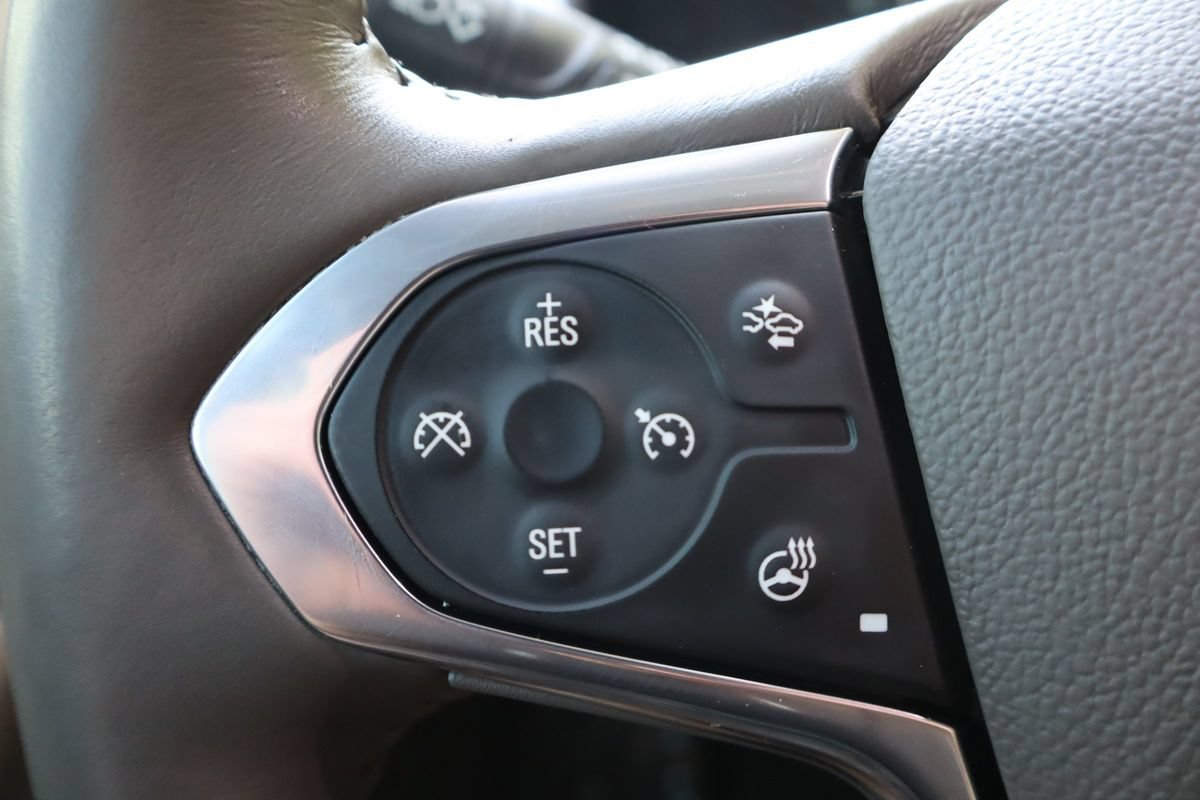 Used 2018 Chevrolet Traverse Premier AWD/4WD image 32