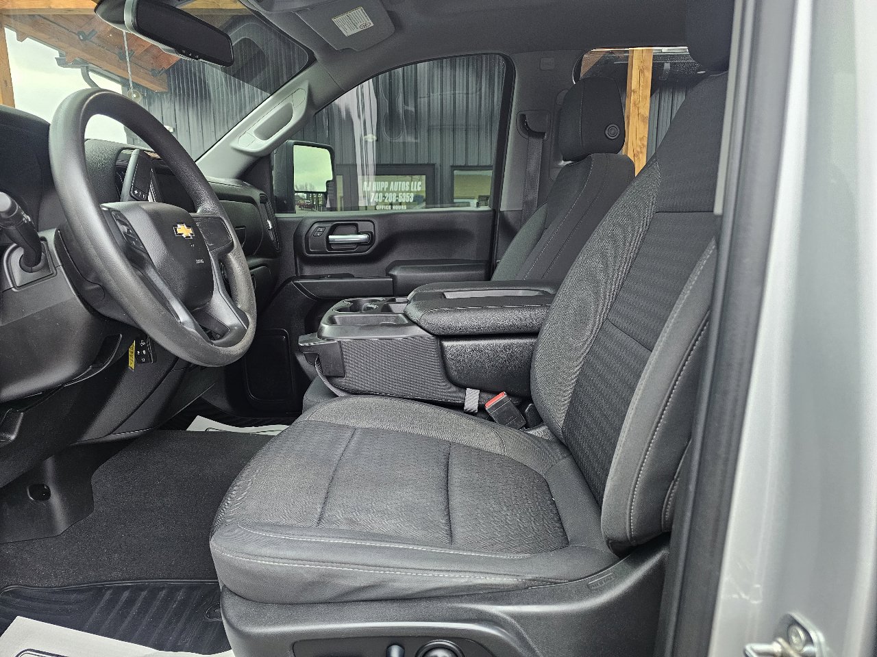 Used 2022 Chevrolet Silverado 2500 Custom w/ Gooseneck/5TH Wheel Package image 9