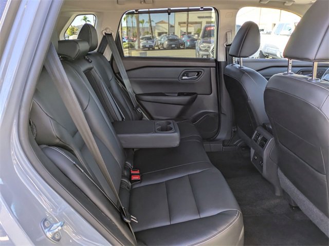 Used 2023 Nissan Rogue SL w/ SL Premium Package image 20