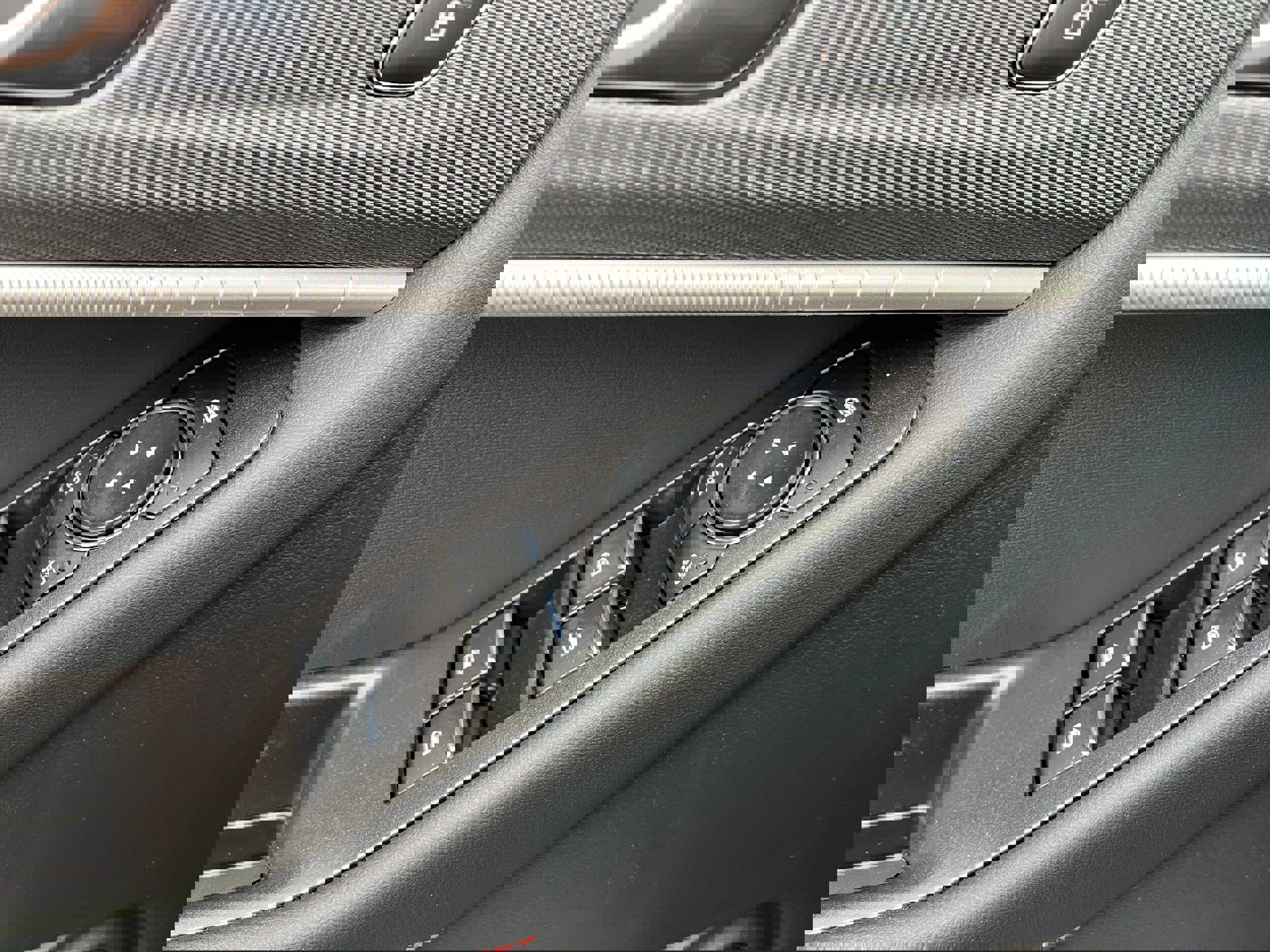 New 2026 Ford Explorer ST-Line w/ ST-Line Street Pack image 23