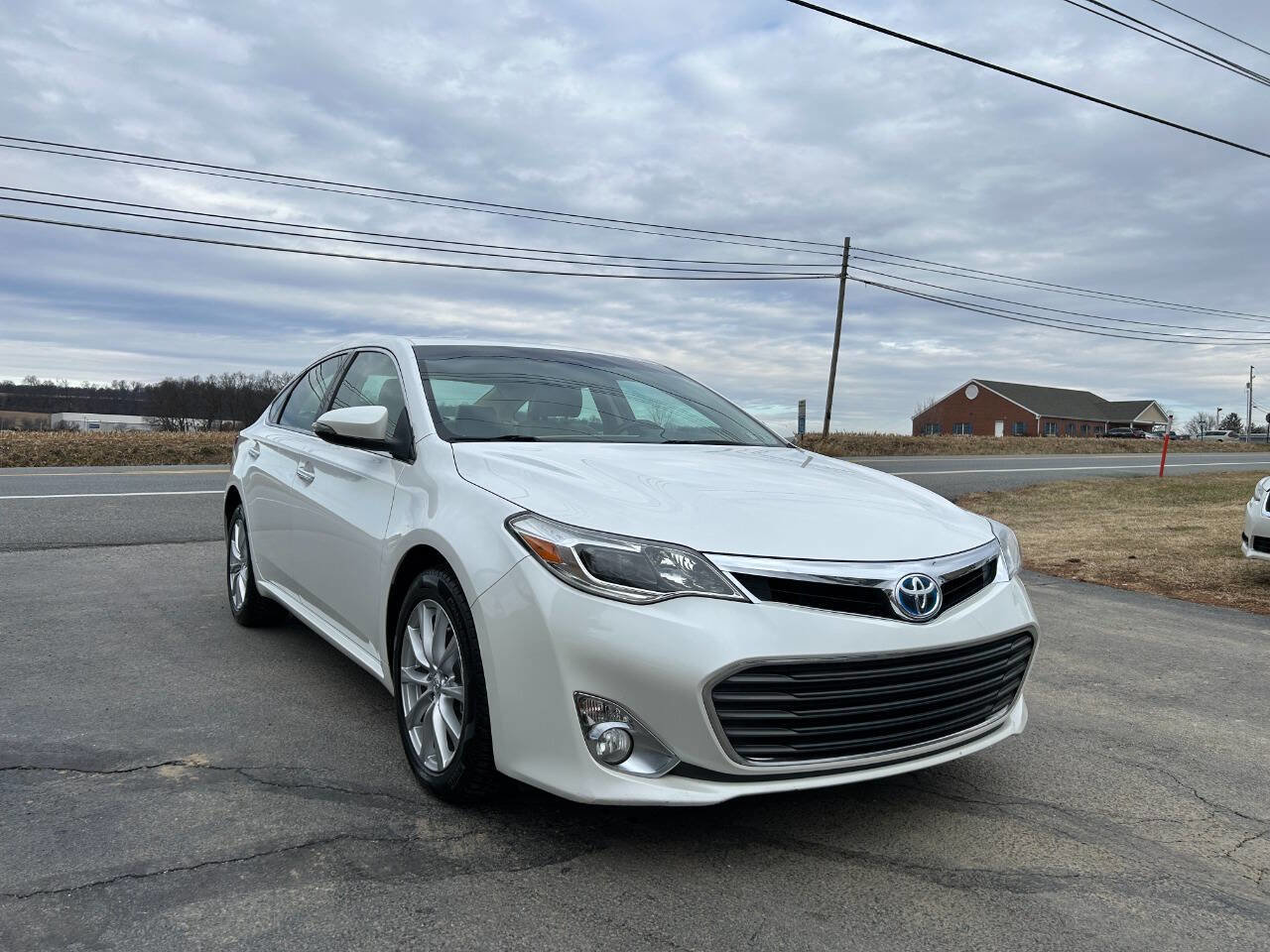 Used 2013 Toyota Avalon XLE Touring image 3