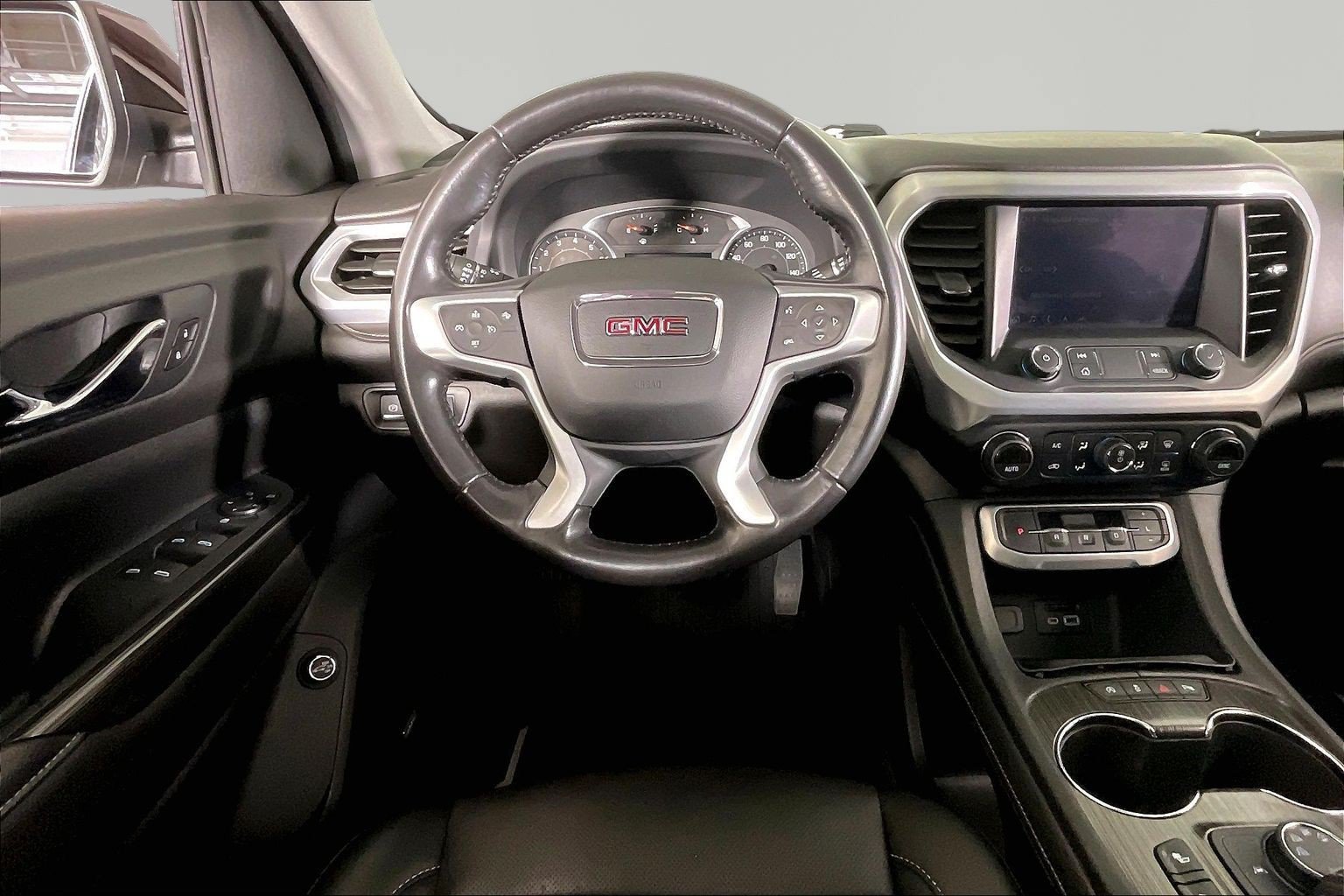 Used 2021 GMC Acadia SLT w/ LPO, Adventure Package AWD/4WD image 8