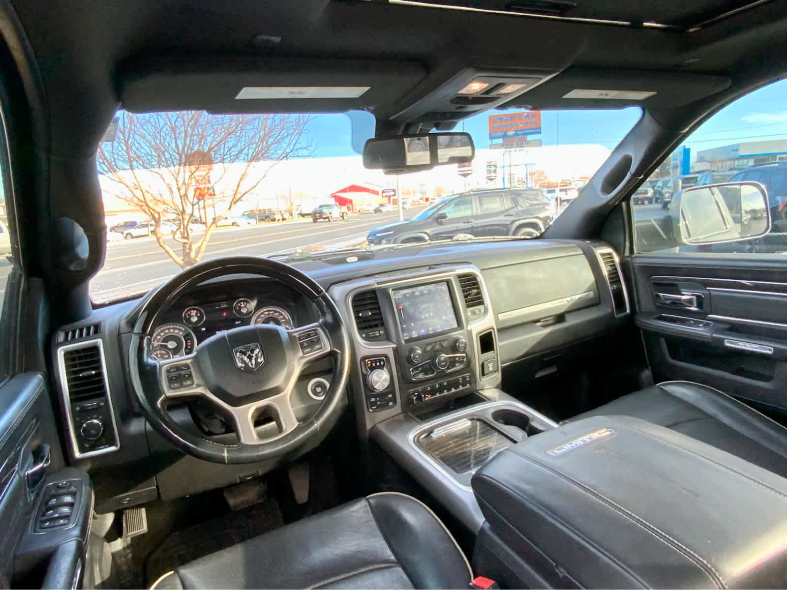 Used 2018 RAM 1500 Limited image 32