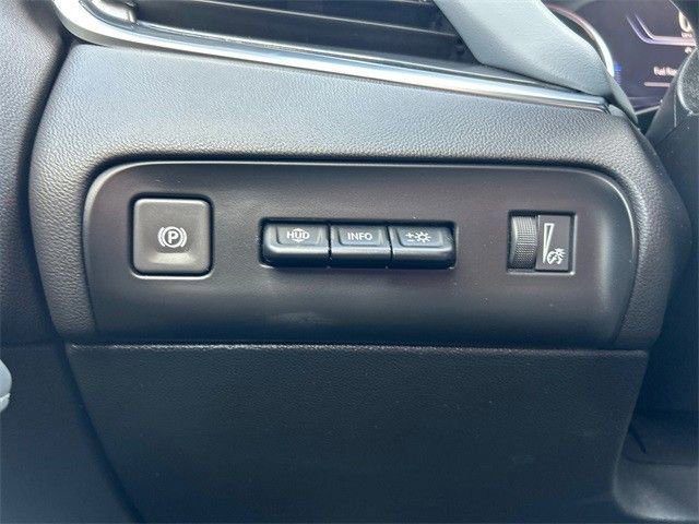 Used 2024 Buick Enclave Premium image 23