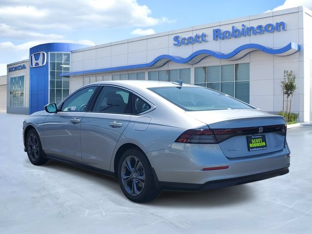 Certified 2023 Honda Accord EX image 3
