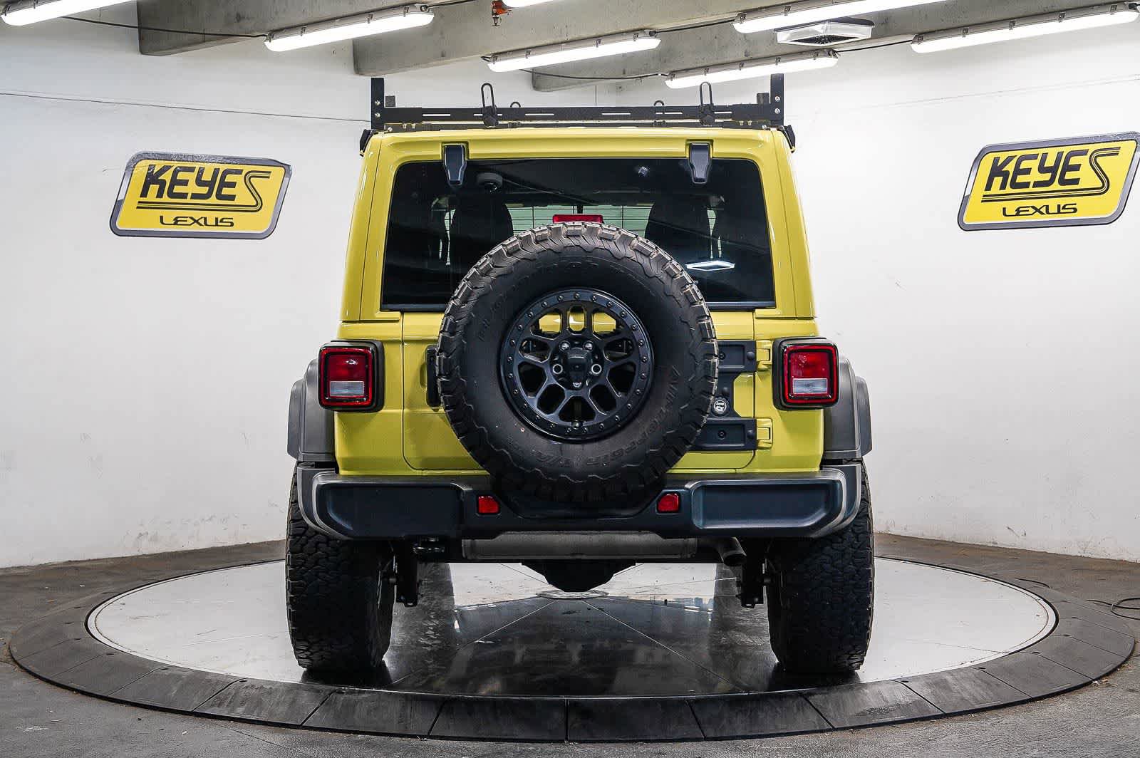 Used 2022 Jeep Wrangler Unlimited Sport AWD/4WD image 3