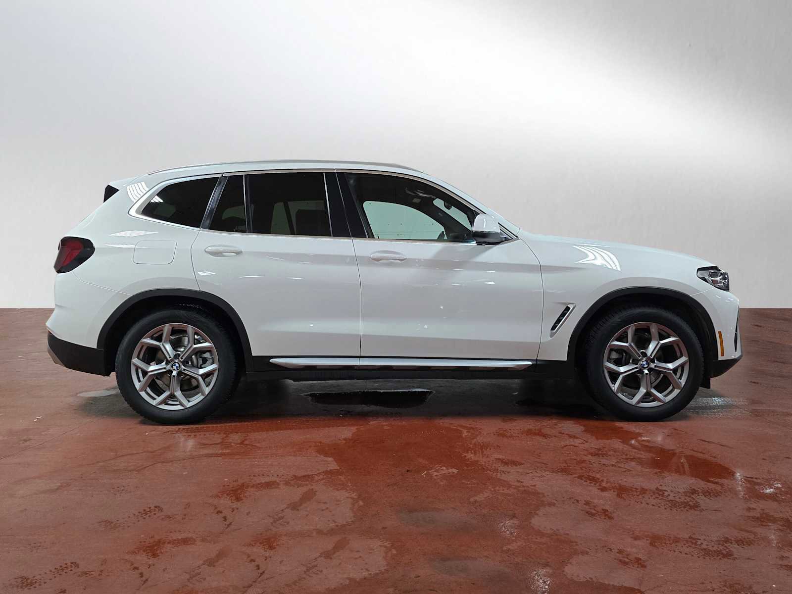 Used 2022 BMW X3 xDrive30i w/ Convenience Package image 2