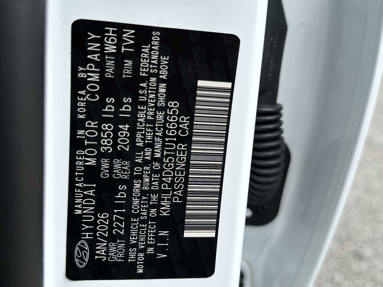 New 2026 Hyundai Elantra Limited FWD image 28
