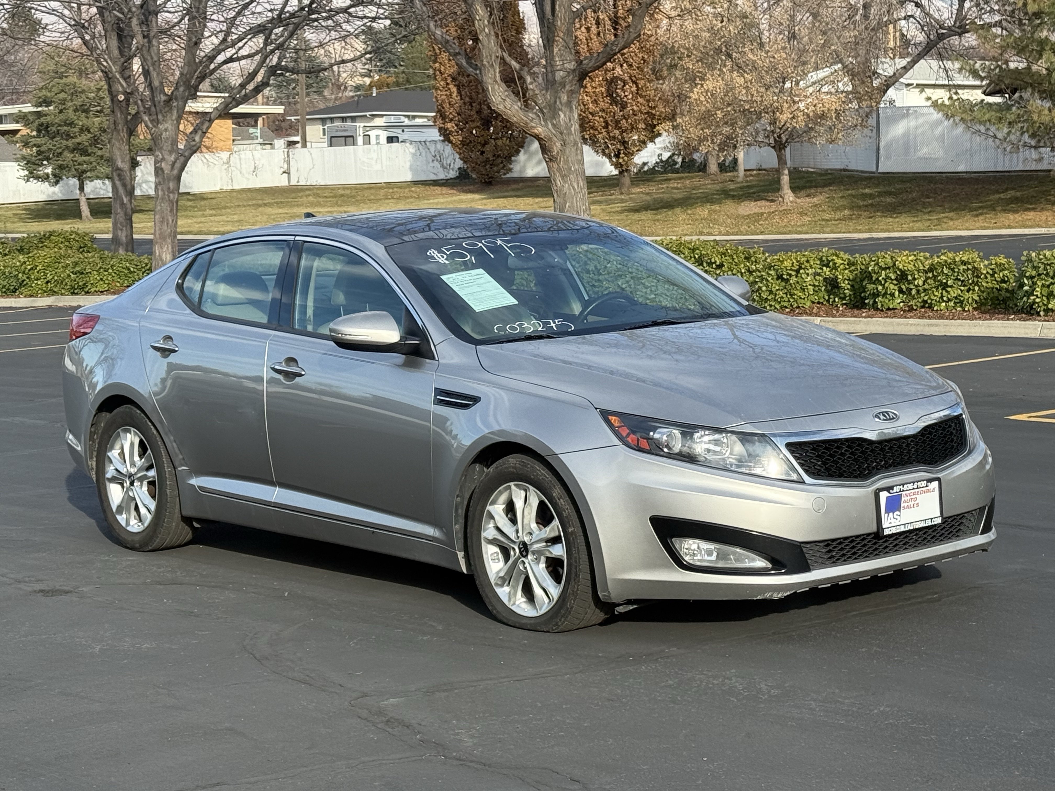 Used 2011 Kia Optima EX w/ Premium Pkg FWD image 4