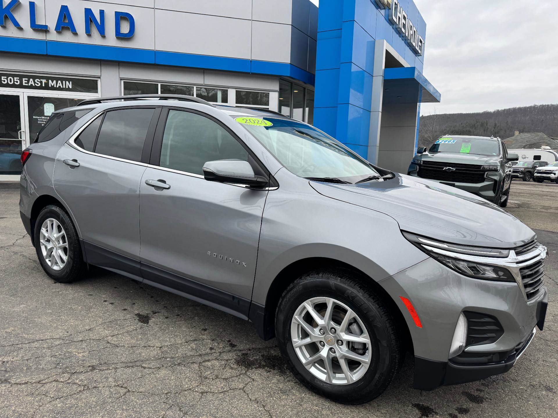Used 2024 Chevrolet Equinox LT AWD/4WD image 7