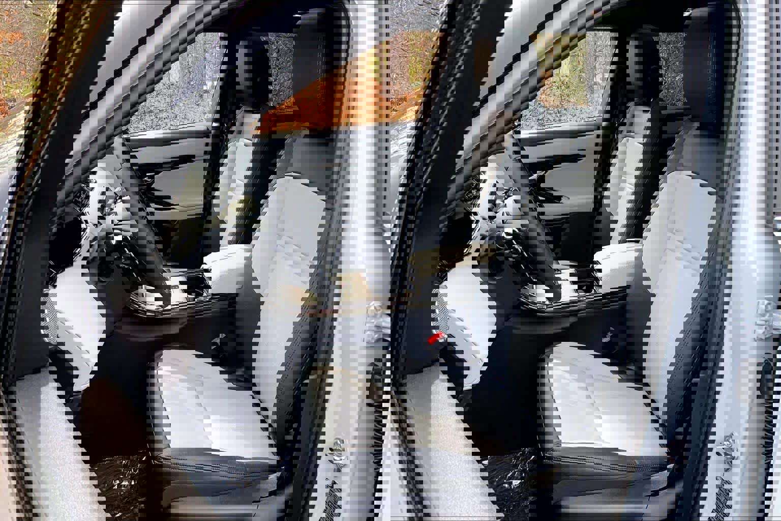 Used 2026 Land Rover Range Rover Evoque Dynamic SE image 9