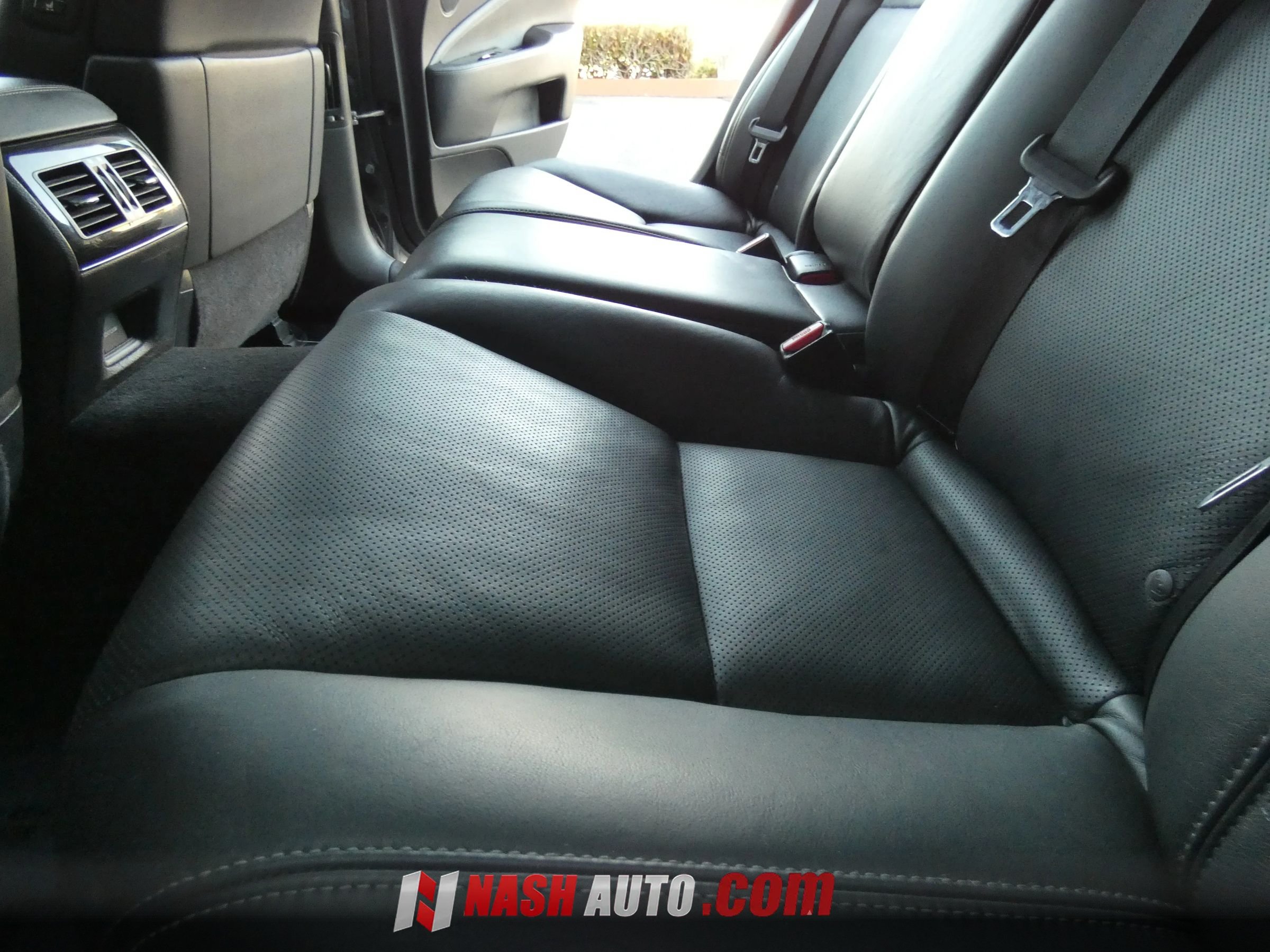 Used 2013 Lexus LS 460 w/ Ultra Luxury Pkg RWD image 48