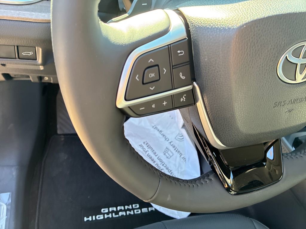 New 2026 Toyota Grand Highlander Platinum image 26