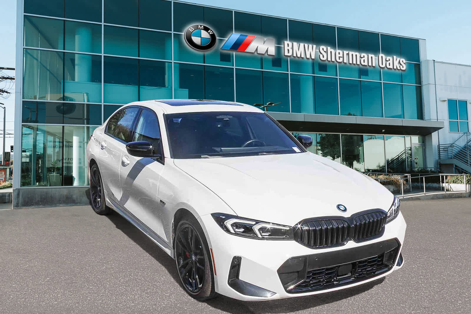 Certified 2023 BMW 330e w/ M Sport Package image 3