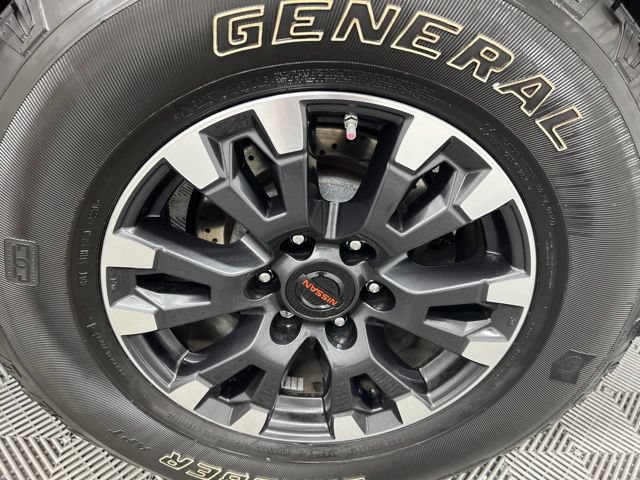 Used 2021 Nissan Titan PRO-4X w/ Pro-4x Convenience Package AWD/4WD image 9