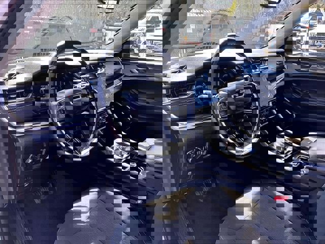 Used 2022 Jeep Grand Cherokee Laredo w/ Luxury Tech Group I AWD/4WD image 14