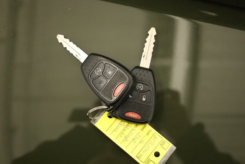 Used 2016 Jeep Wrangler Unlimited Sahara image 37