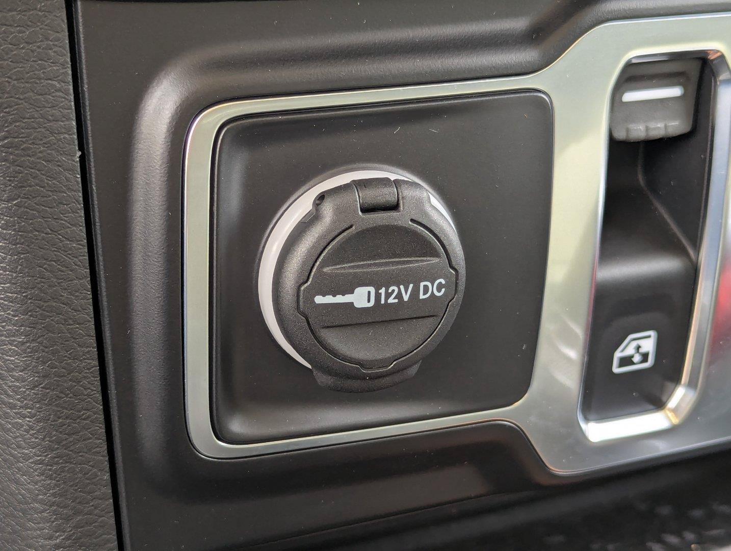 Used 2022 Jeep Wrangler Sport AWD/4WD image 23