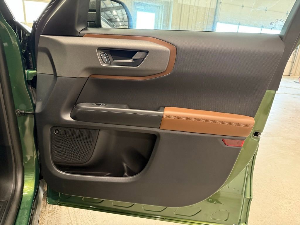 Used 2025 Ford Bronco Sport Outer Banks w/ Outer Banks Tech Package+ image 24