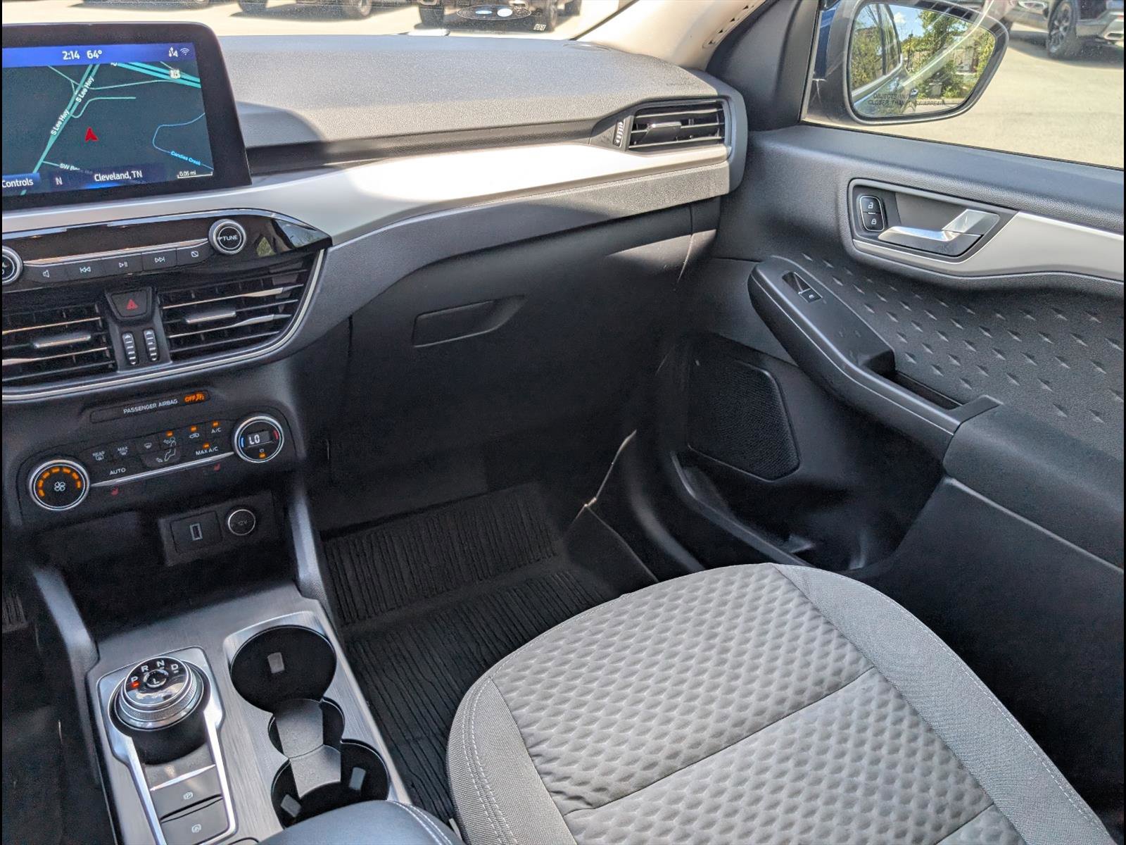 Used 2020 Ford Escape SE image 9