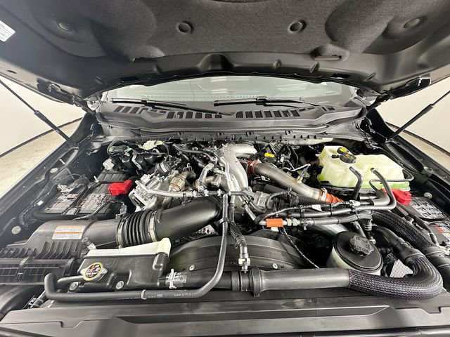 New 2026 Ford F450 Platinum w/ FX4 Off-Road Package image 32