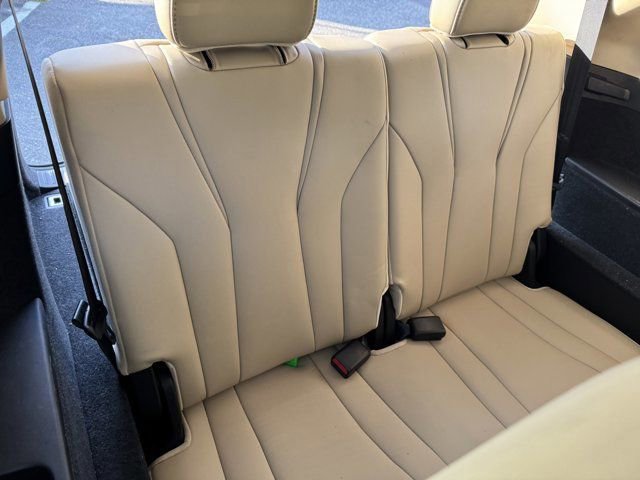 Used 2023 Acura MDX SH-AWD image 31