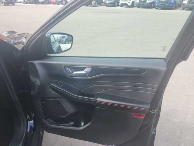 Used 2023 Ford Escape ST-Line Select w/ Tech Pack #2 image 10