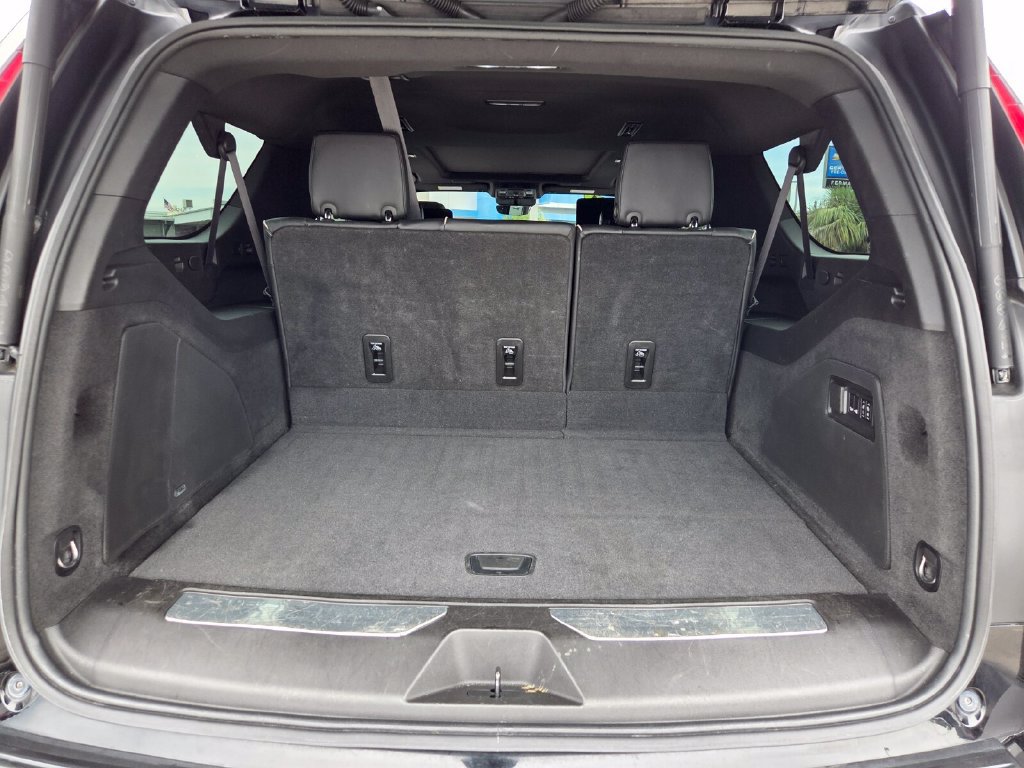 Used 2021 Cadillac Escalade ESV Sport w/ Driver Assist Tech Package RWD image 27