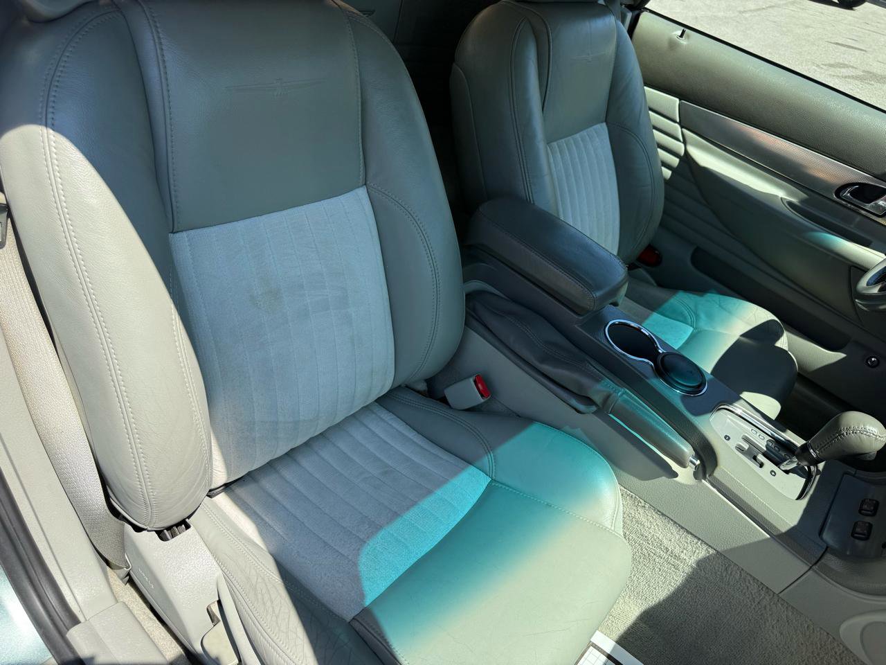 Used 2004 Ford Thunderbird Pacific Coast RWD image 7