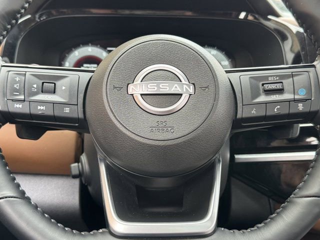 Used 2025 Nissan Pathfinder Platinum w/ Cargo Package image 34