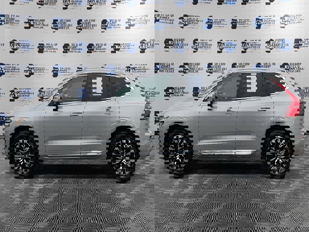 Certified 2023 Volvo XC60 B5 Plus image 2