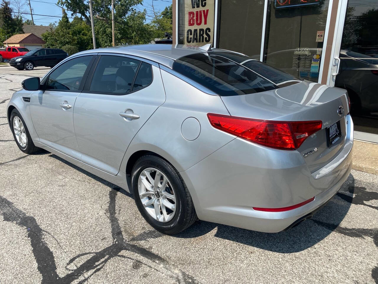 Used 2011 Kia Optima LX w/ Convenience Pkg image 7