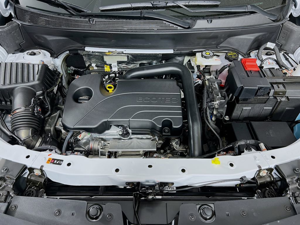 New 2026 Chevrolet Equinox LT w/ LPO, Floor Liner Package image 29