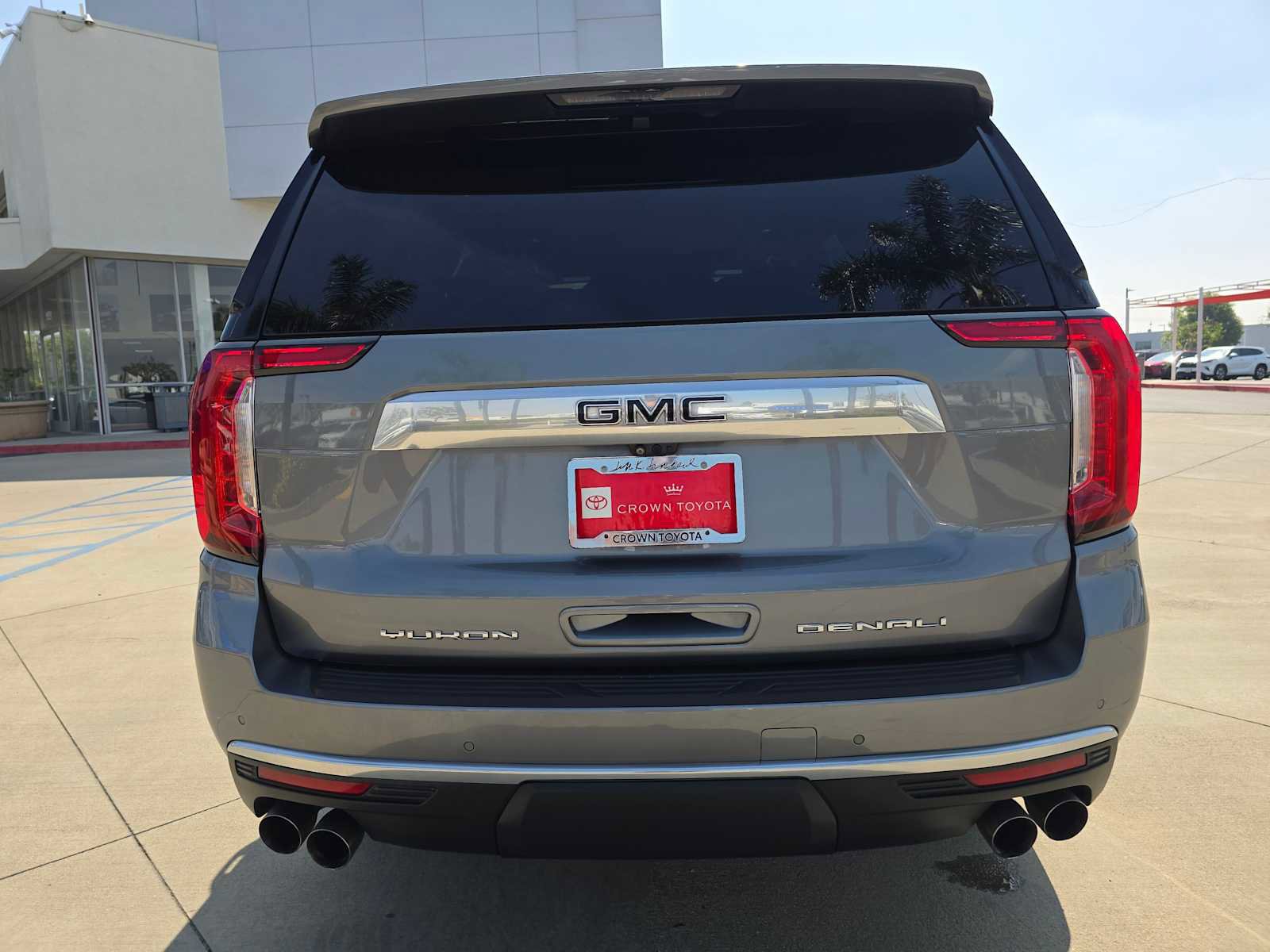 Used 2021 GMC Yukon Denali w/ Denali Premium Package AWD/4WD image 15