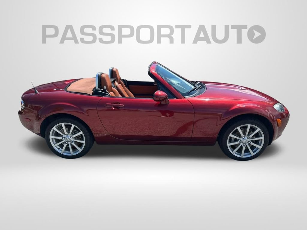 Used 2006 MAZDA MX-5 Miata Grand Touring RWD image 5