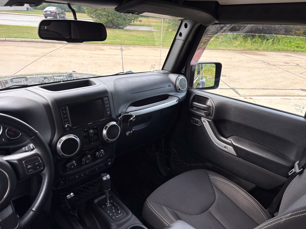 Used 2017 Jeep Wrangler Unlimited Sahara AWD/4WD image 43