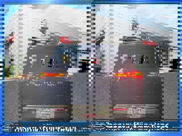 Certified 2024 Nissan Pathfinder SL image 7