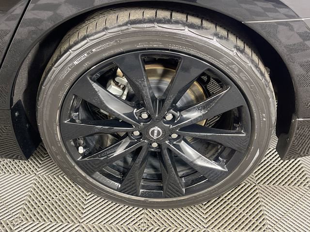 Used 2023 Nissan Maxima SR w/ Sport Mat Group image 34