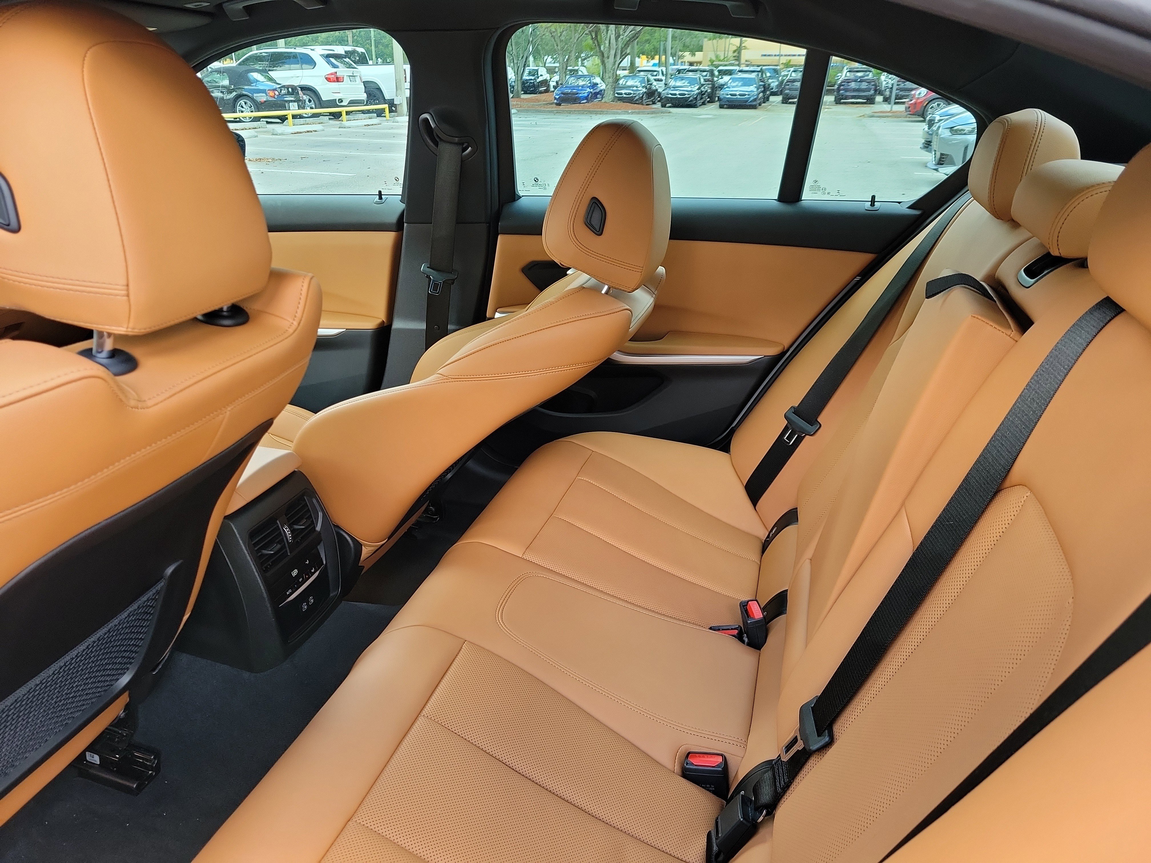 Certified 2023 BMW 330i Sedan w/ M Sport Package RWD image 12