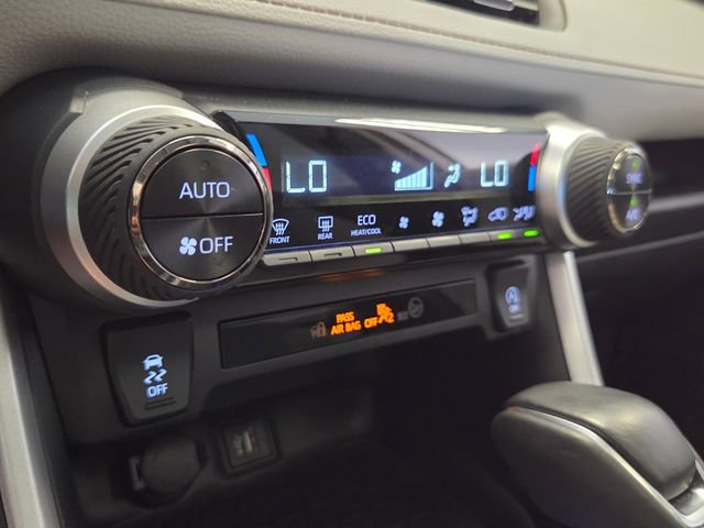 Used 2025 Toyota RAV4 XLE Premium image 21