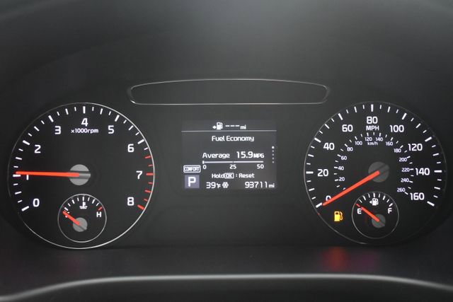 Used 2019 Kia Sorento LX image 18