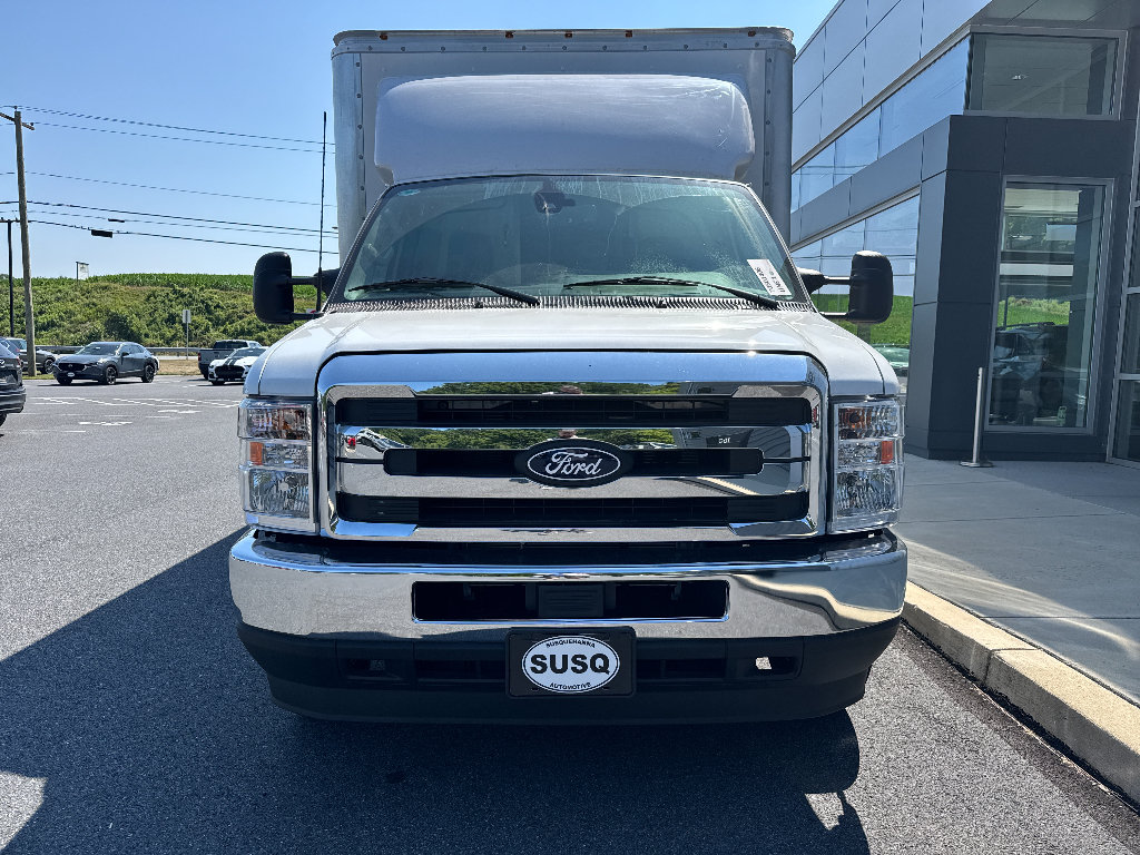 New 2026 Ford E-450 and Econoline 450 Super Duty w/ Power Equipment Group RWD image 11