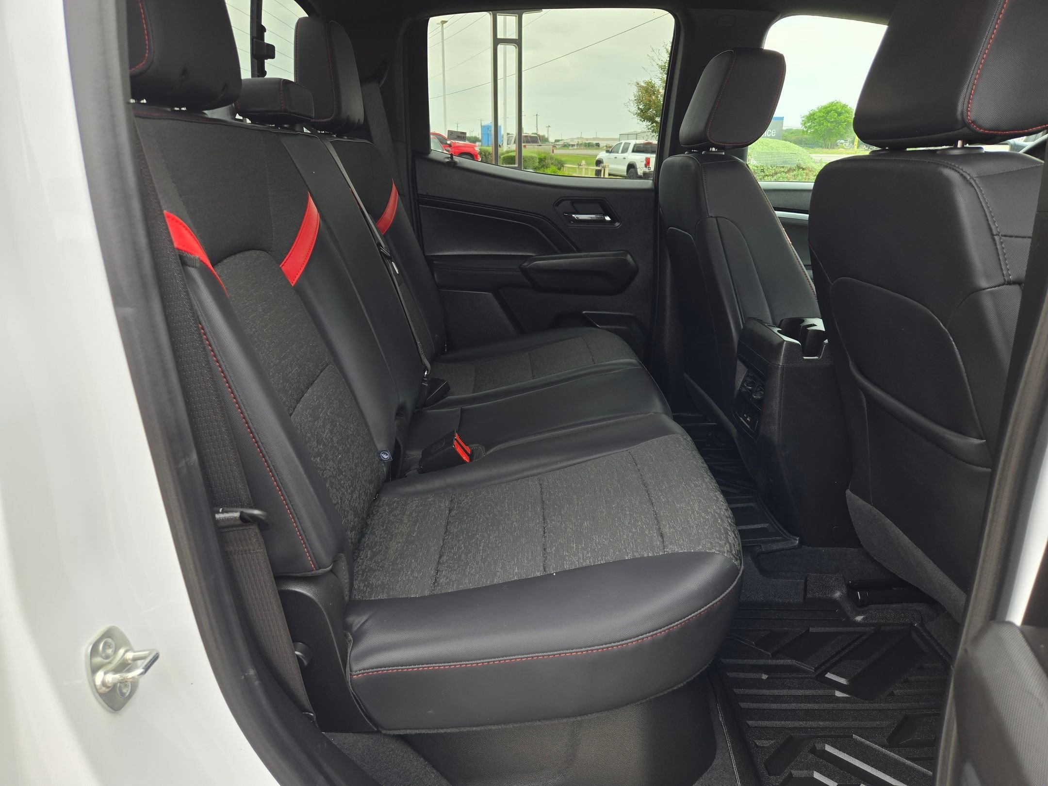 Certified 2025 Chevrolet Colorado Z71 AWD/4WD image 21