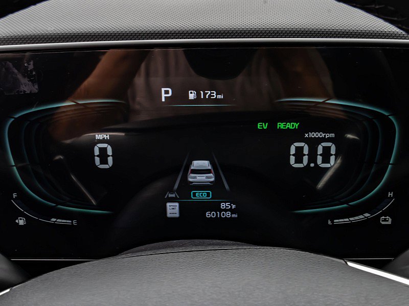 Used 2023 Kia Niro EX FWD image 32