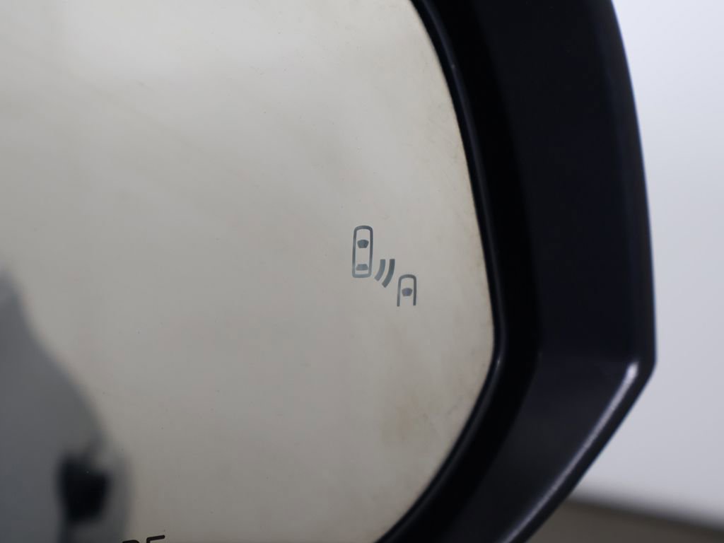 Used 2021 Toyota Highlander XLE image 42