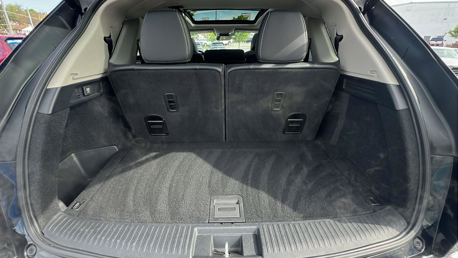 Used 2022 Acura MDX SH-AWD w/ Technology Package image 17