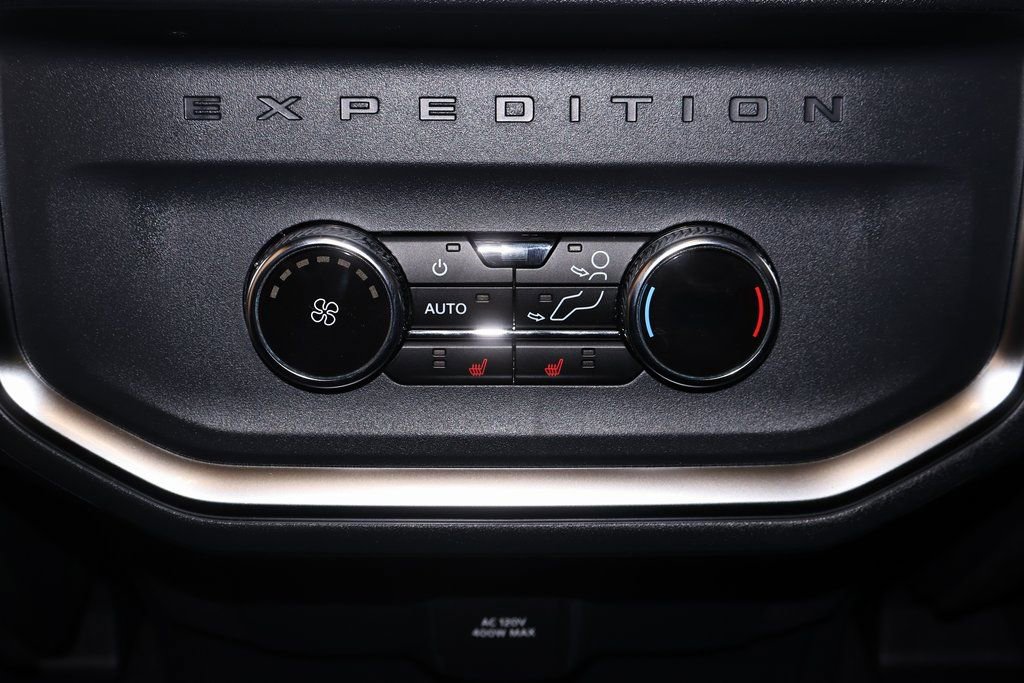 New 2026 Ford Expedition Platinum w/ Stealth Appearance Package image 16